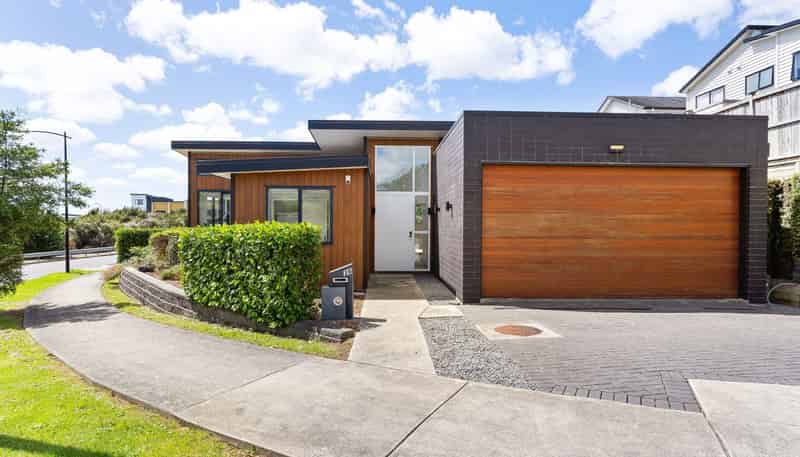 36 Matahae Drive, Flat Bush