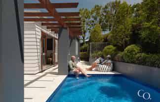 13C Grace Road, Avenues