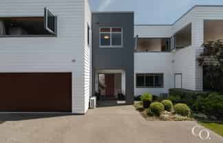 13C Grace Road, Avenues