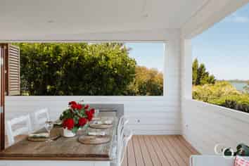 13C Grace Road, Avenues