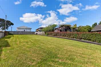 2/37 Beach Haven Road, Beach Haven