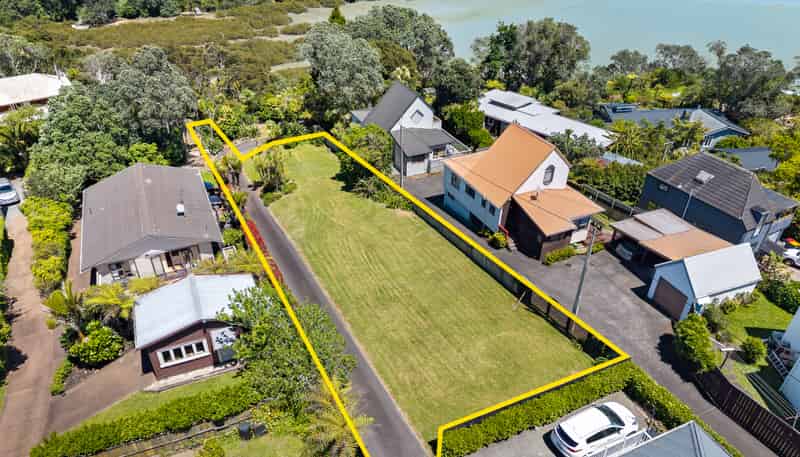 2/37 Beach Haven Road, Beach Haven
