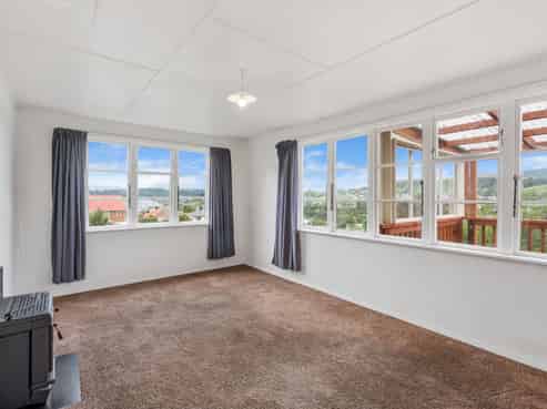 114 District Road, Green Island