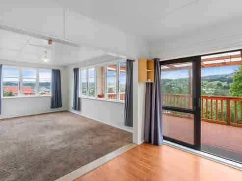 114 District Road, Green Island