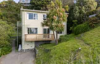 121 Ohariu Road, Johnsonville