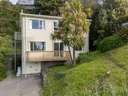 121 Ohariu Road, Johnsonville