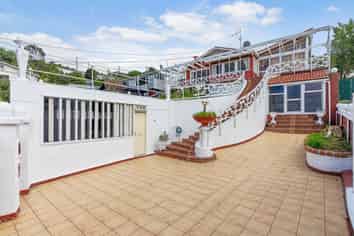 97 Farnham Street, Mornington