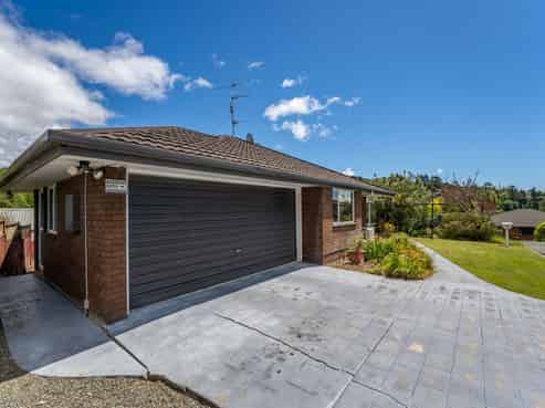 3 Burton Way, Bishopdale