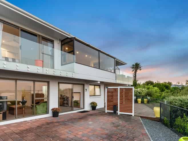 7 Pounamu Place, Cockle Bay