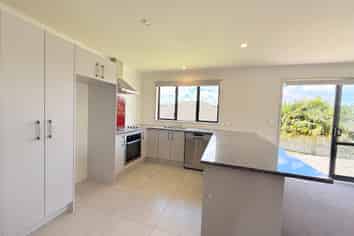 14 Mc Gowan Rise, Tuakau