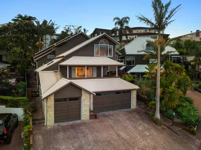 2/66 Haseler Crescent, Mellons Bay