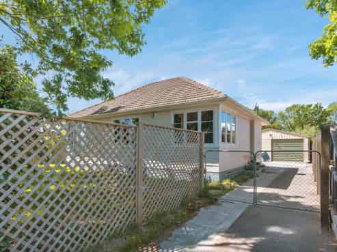 18 Ballantyne Avenue, Upper Riccarton