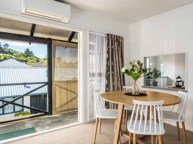 4B Earp Street, Johnsonville