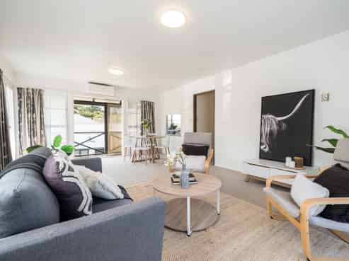 4B Earp Street, Johnsonville