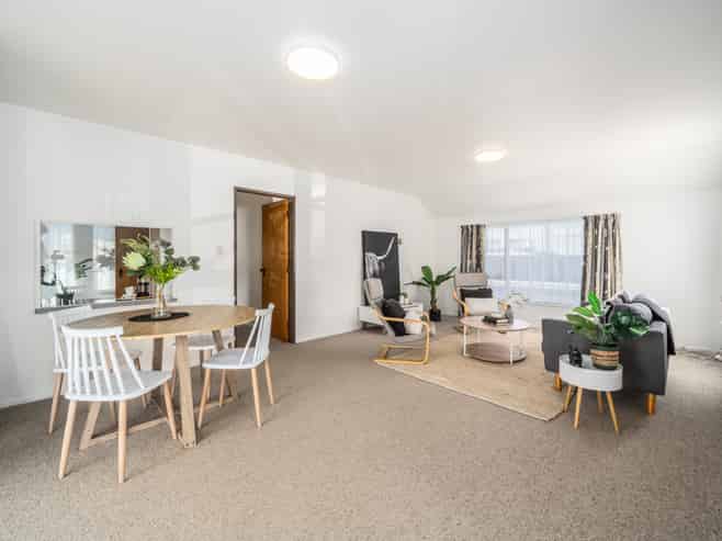 4B Earp Street, Johnsonville