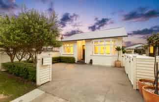 83 Miramar Avenue, Miramar