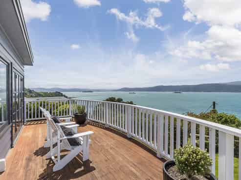 22 Tai Paku Paku Road, Karaka Bays