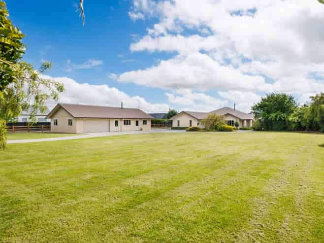 167 Pharazyn Street, Feilding