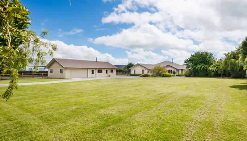 167 Pharazyn Street, Feilding