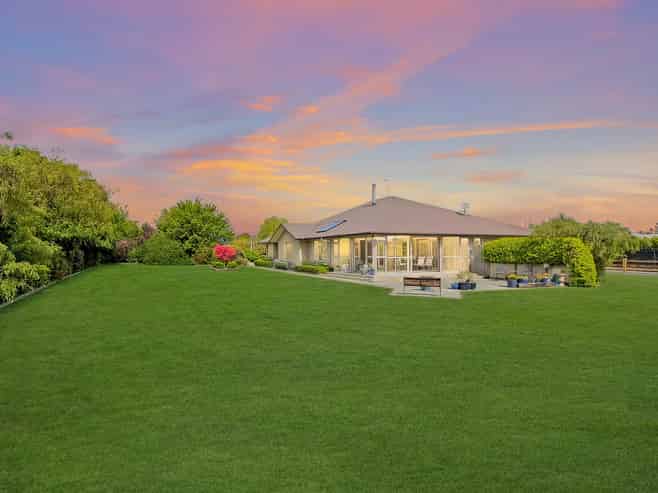 167 Pharazyn Street, Feilding