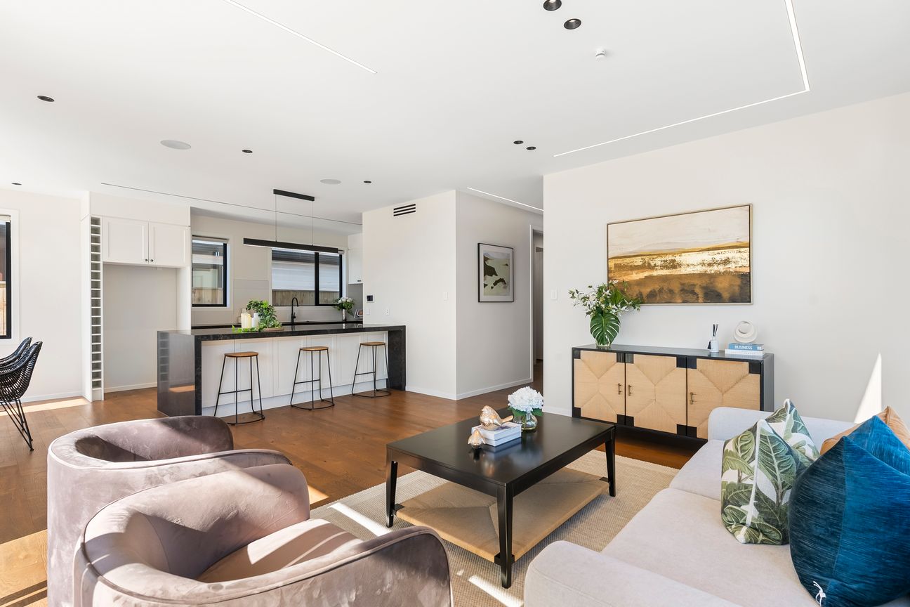 Scott Point's Grand Coastal Home - Ansicht 4