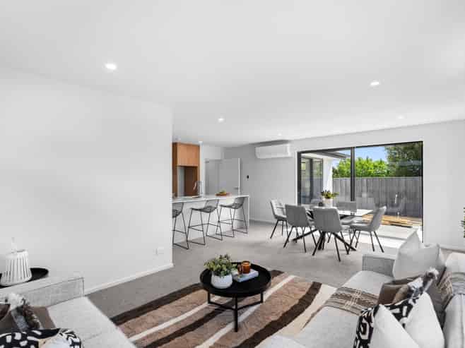 2/92 Claridges Road, Casebrook