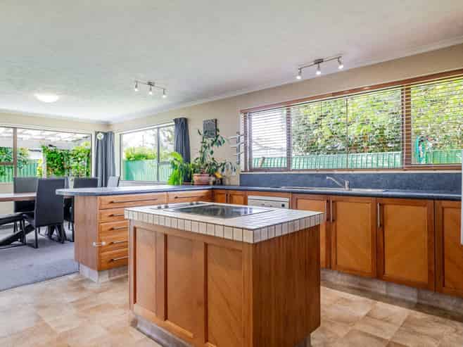 70 Fairview Avenue, Feilding