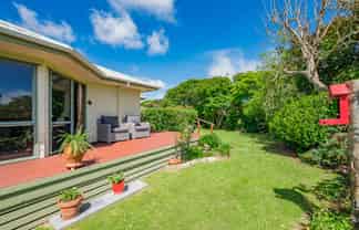 9 Hurworth Grove, Waikanae