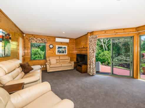 9 Hurworth Grove, Waikanae