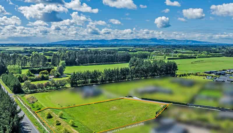 67 Silver Peaks Drive, WEST MELTON