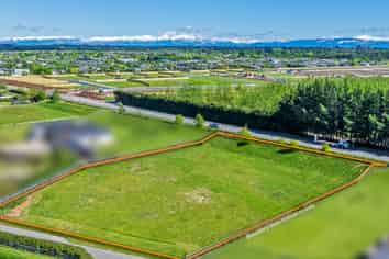 67 Silver Peaks Drive, WEST MELTON