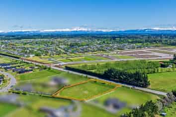 67 Silver Peaks Drive, WEST MELTON