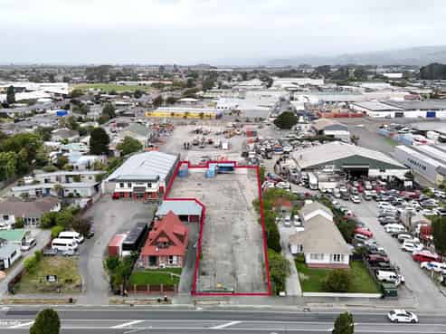 Secure office and yard space