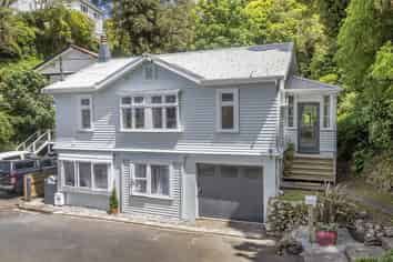 23 Laura Avenue, Brooklyn