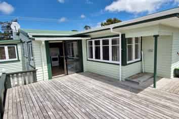 33 Withers Road, Glen Eden