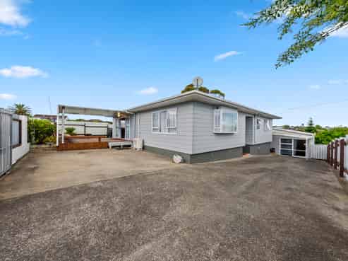 11 Caserta Place, Clover Park