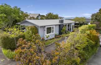 15A Enfield Road, Hospital Hill