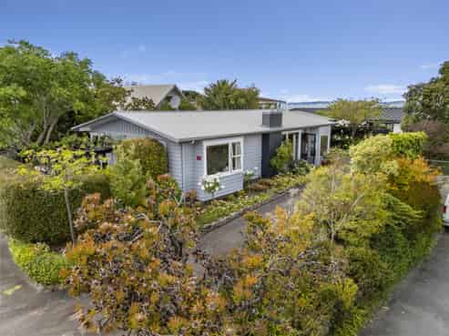 15A Enfield Road, Napier Hill