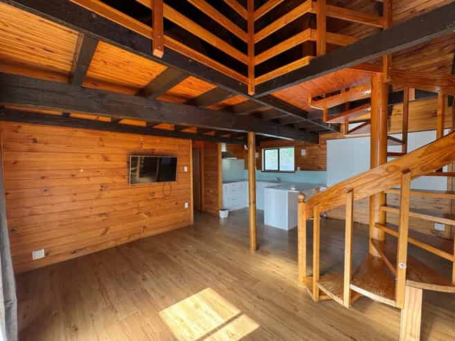 197 Henderson Valley Road, Henderson