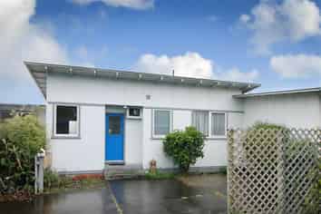 1/2 Churchill Avenue, Feilding