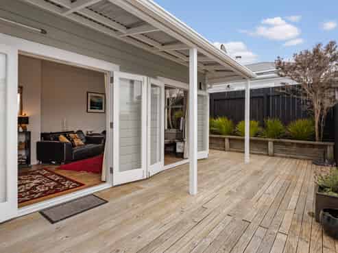 6 Millward Street, Newtown