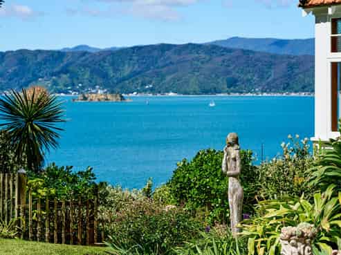 10 and 14 Fortification Road, Karaka Bays