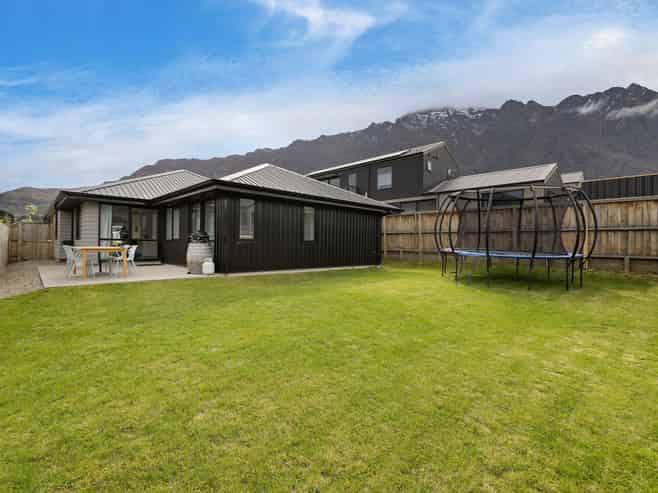 67 Bannister Street, Hanley's Farm, Jacks Point