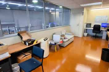 EXCEPTIONAL 373M² INDUSTRIAL UNIT

 
