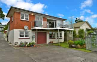 12 Nelson Street, Helensville