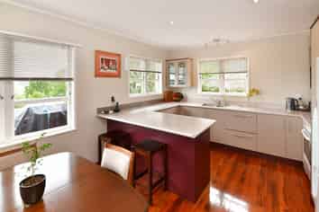 12 Nelson Street, Helensville