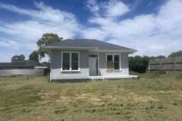 19-23 Peters Street, Hinds