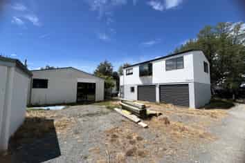 19-23 Peters Street, Hinds