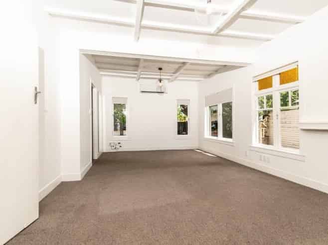 1021 Great North Road, Point Chevalier