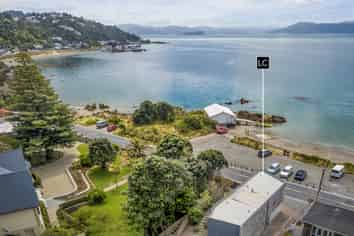 87 Marine Parade, Seatoun